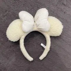ディズニー　カチューシャ　もこもこ　ふわふわ　冬　ホワイト