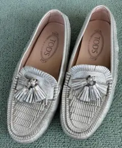 Item thumbnail for item c6203508-0e51-4fb6-91fe-df750c333528