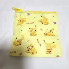 ポケットモンスター　トートバッグ&ポーチコレクション　ポーチA　ピカチュウ