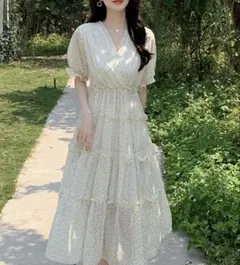 レディース 半袖小花柄ティアードフリルウエストゴムワンピース