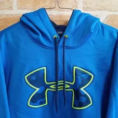 アンダーアーマー プルオーバーパーカー