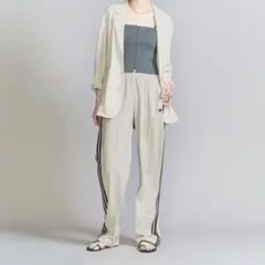 極美品 adidas Originals トラックパンツ ジェンダーニュートラルのサムネイル