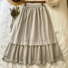 新品★サマンサモスモス★ベージュスカラップレース刺繍スカート＊着回し力＊ペチにも