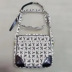 YUMI KATSURAショルダーバッグのサムネイル