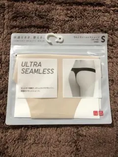 ユニクロ エアリズムウルトラシームレスショーツ タンガ S ベージュ 新品
