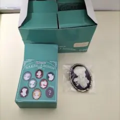 【20】 新品　1点　カメオブローチ　ジーナ（紅の豚）