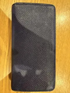 ダークブルー レザー 二つ折り財布　TAKEO KIKUCHI