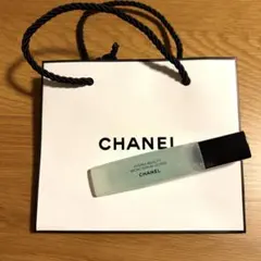 CHANEL シャネル　マイクロ　リップセラムのサムネイル