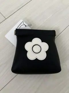 MARY QUANT ポーチ ブラック ホワイト デイジーのサムネイル