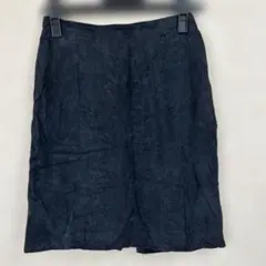 スエード生地黒のひざ丈タイトスカート　カジュアル　きれいめ　シンプル