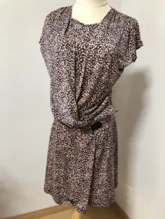 美品　アーモワールカプリス　ワンピースのサムネイル