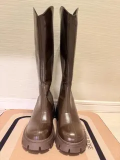 Item thumbnail for item f57c1025-560d-49d8-9872-a7db96b8567a