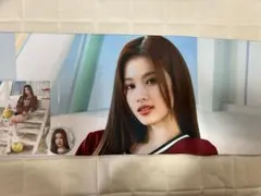 twice サナ　スローガン　缶バッジ　ポストカード