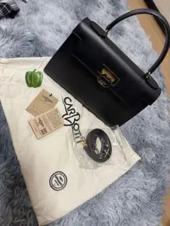 Item thumbnail for item 76e30c71-fa03-41ab-945a-09783bb6529f