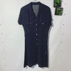モガ(size9)シアーシャツワンピース　総柄ワンピース　ボタン　半袖　肩パットのサムネイル