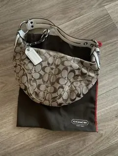 【極美品】【訳あり】coach ホーボー ワンショルダー シグネチャー