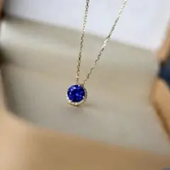 N126【月と宝石】ネックレス 上品 天然石 大人気 宇宙 月 タンザナイト 