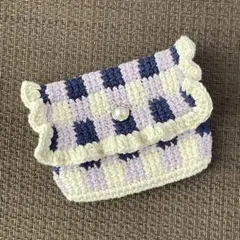 ギンガムチェックのポーチ デジカメケース フリル ハンドメイド 編み物 かぎ針