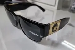 VERSACE サングラス メンズ&レディース ブラック 【中古品】のサムネイル