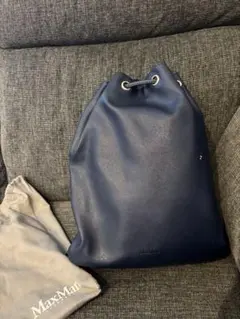 MaxMara マックスマーラーリュックネイビーのサムネイル