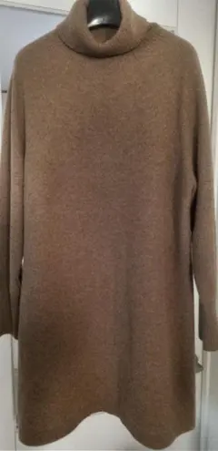 ユニクロ　ニットロングワンピース キャメル　L
