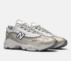 New Balance 1000 シルバー スニーカー