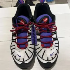 Item thumbnail for item 22069647-8bc0-4722-9940-e6c48fbc11f4