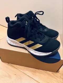 adidas バスケットボールシューズ 21cm