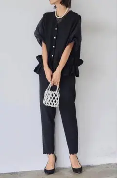 新作入荷❗️パールボタンフリルヘムジレ　ブラック　frene lumier