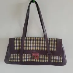 アクアスキュータム 紫 チェック柄 ショルダーバッグ