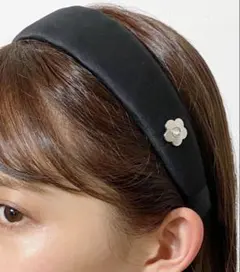 MARY QUANT ヘアバンド カチューシャ ブラックのサムネイル