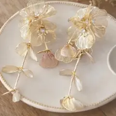 ピアス　パール　結婚式　フラワー　ウェディング　ゴールド　ブライダル　大ぶり