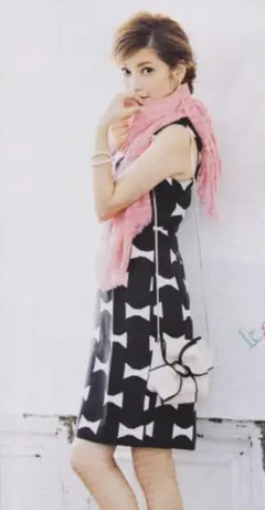 【美品】kate spade ワンピース ノースリーブ モノトーン リボン柄　S