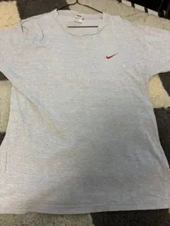 【希少】NIKE 赤刺繍 Tシャツ グレー M