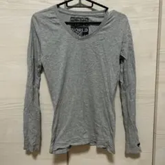 グレー Vネック 長袖Tシャツのサムネイル