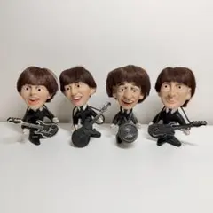レア⭐︎ザ・ビートルズ フィギュア 4体セット（植毛・楽器サイン入り）のサムネイル