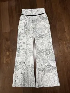 MIKALANCEフレアパンツ アンティーク柄のサムネイル