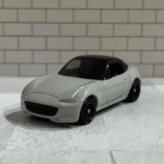 ⭐︎ トミカ　マツダ　ロードスター　グレー　ミニカーのサムネイル