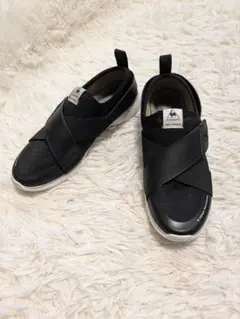 ✨美品✨le coq sportif スニーカー クロスストラップ　軽量のサムネイル