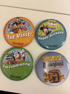 アメリカ　カリフォルニアディズニー70周年 缶バッチ 4個セット