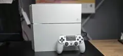 ホワイト PlayStation 4 本体 コントローラー付き