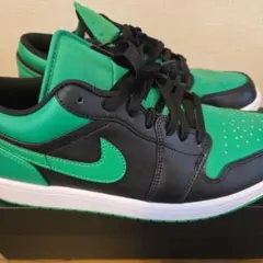 NIKE AIR JORDAN 1 LOW スニーカーのサムネイル