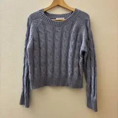 ケーブルニット