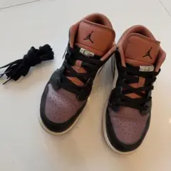 ナイキ　エアージョーダン　Nike Air Jordan 1