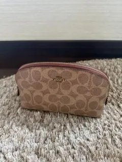 COACH ロゴ入り ベージュ ポーチ