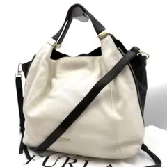 美品 フルラ　エリザベス ホーボー　2way ショルダーバッグ オフホワイト