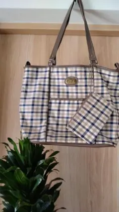 ★3月20日100円値下げ★チェック柄トートバッグ ポーチ付き