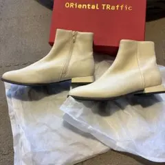 Item thumbnail for item b6ee8484-57a0-43b6-a999-f27ee072f60e