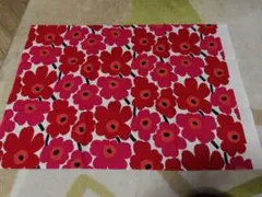 ④Marimekko UNIKKO 生地 レッド×ピンク 耳あり