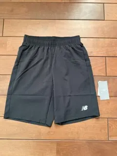 未使用ニューバランス　ショートパンツ　Sサイズ　ブラック